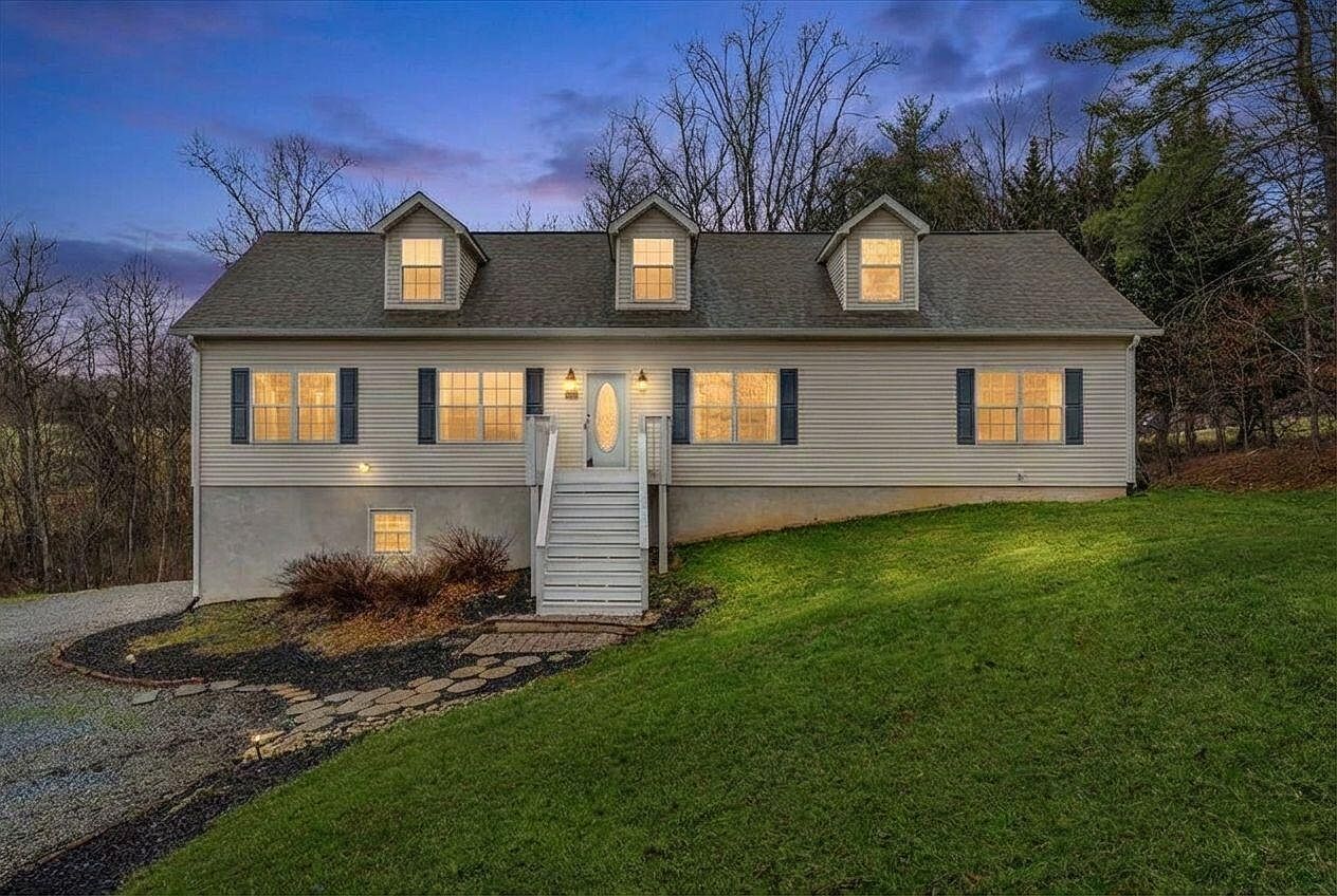 5300 Ponderosa Dr Roanoke, VA 24019 - Thumbnail 2