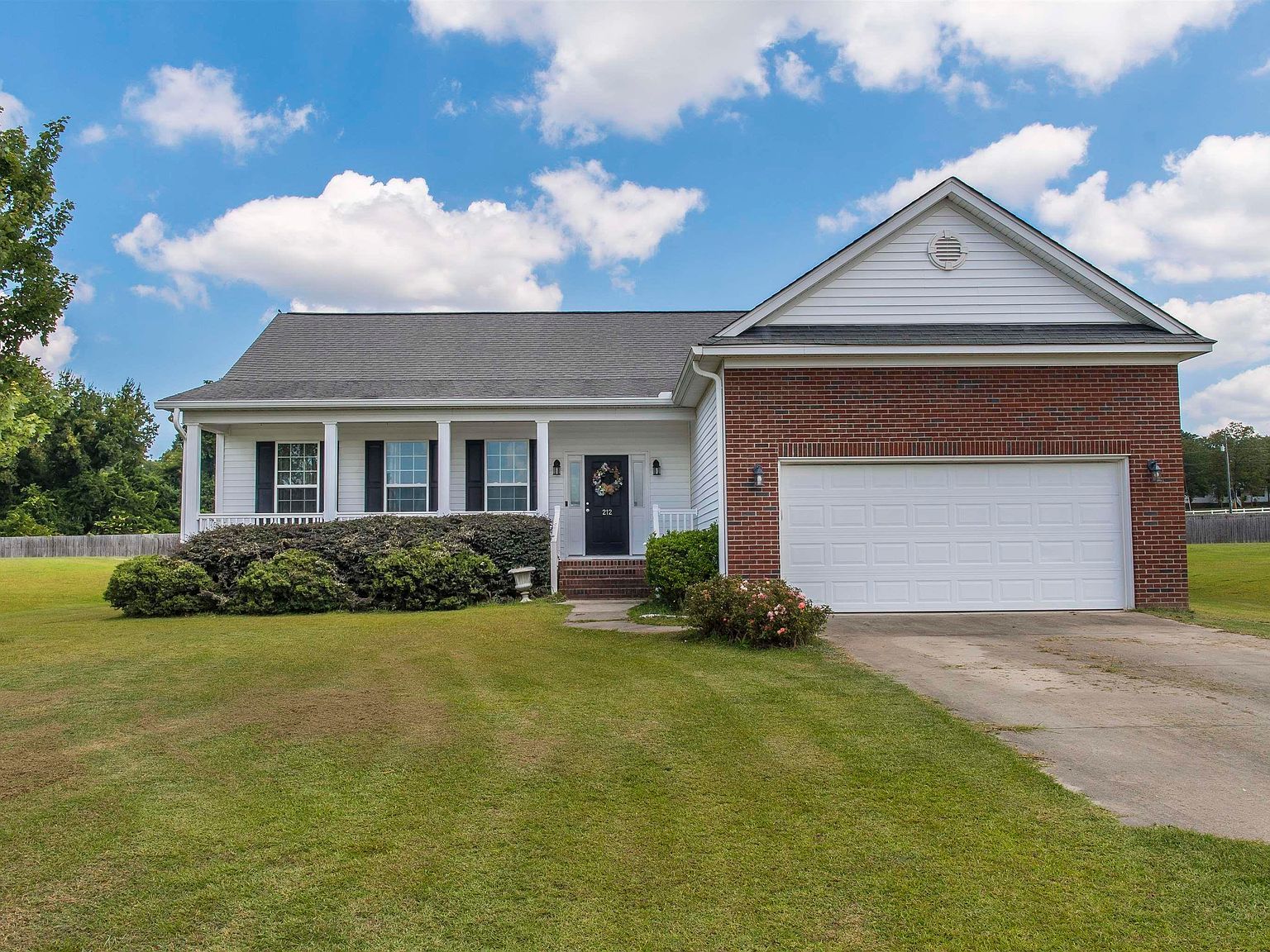 212 Harebell Ln Leesville, SC 29070 - Thumbnail 2