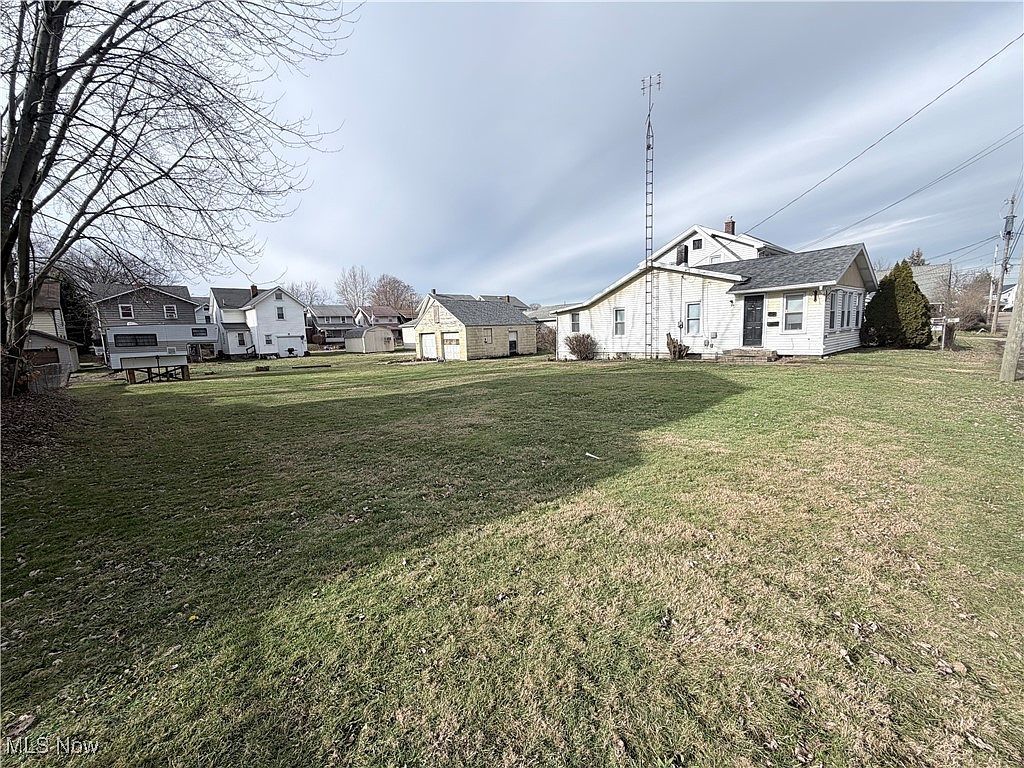 817 Halter Ct NW Canton, OH 44708 - Thumbnail 2