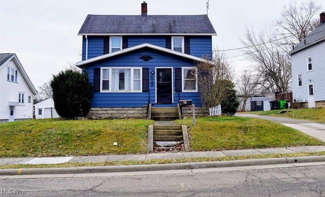 416 Adena St NE North Canton, OH 44720 - Thumbnail 2