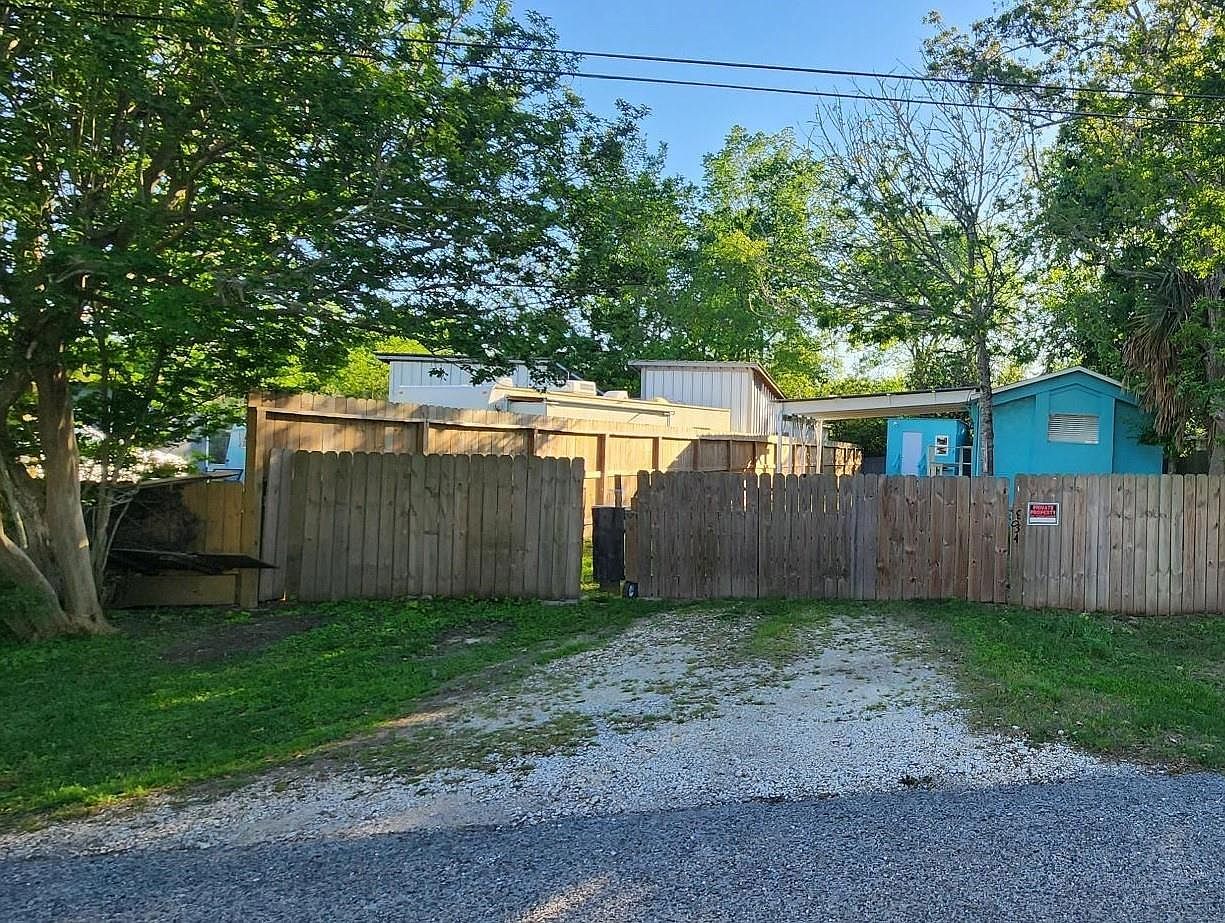 3034 Calhoun St Bacliff, TX 77518 - Thumbnail 2