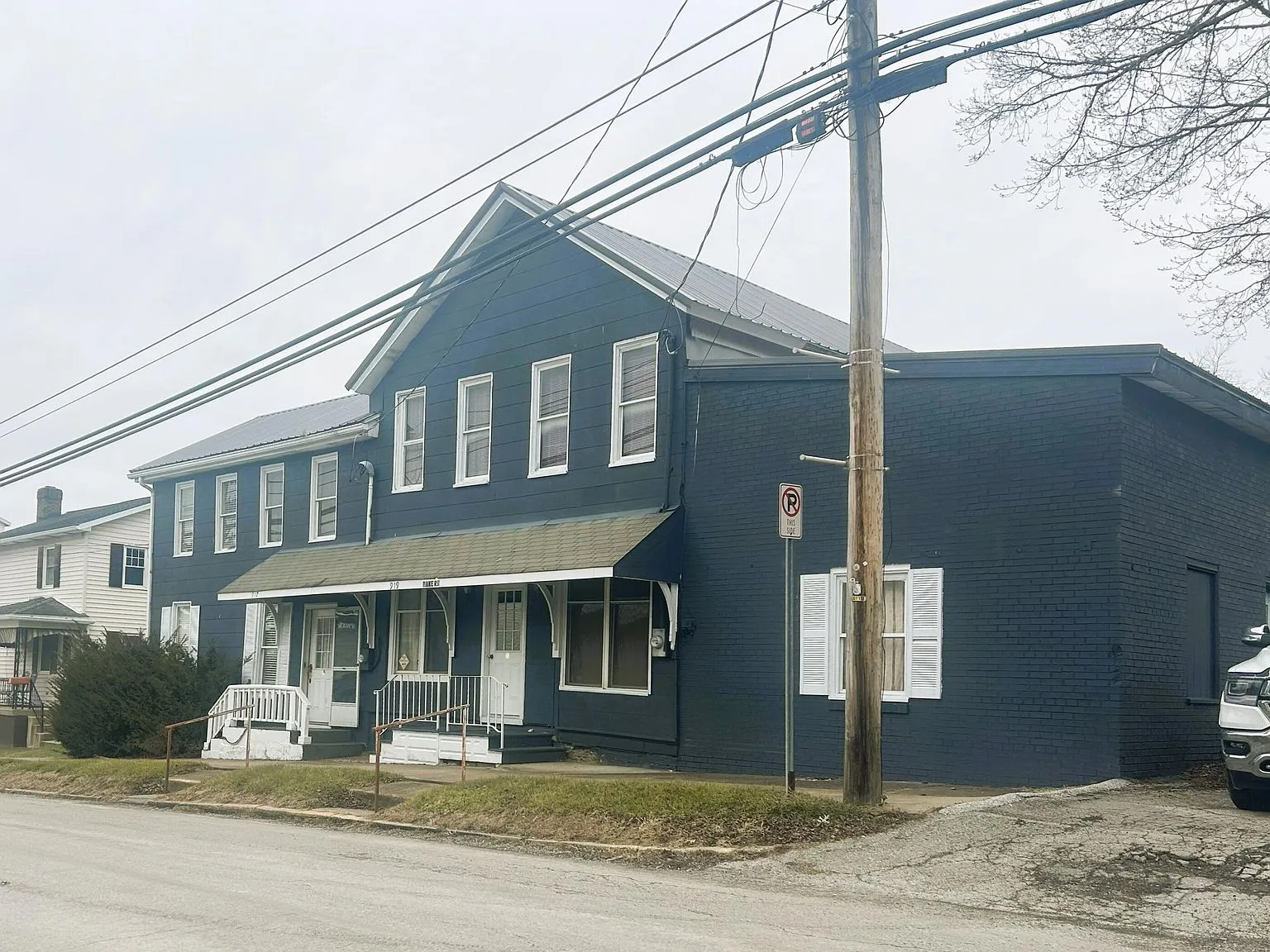 919 E Main St Rural Valley, PA 16249, 16249