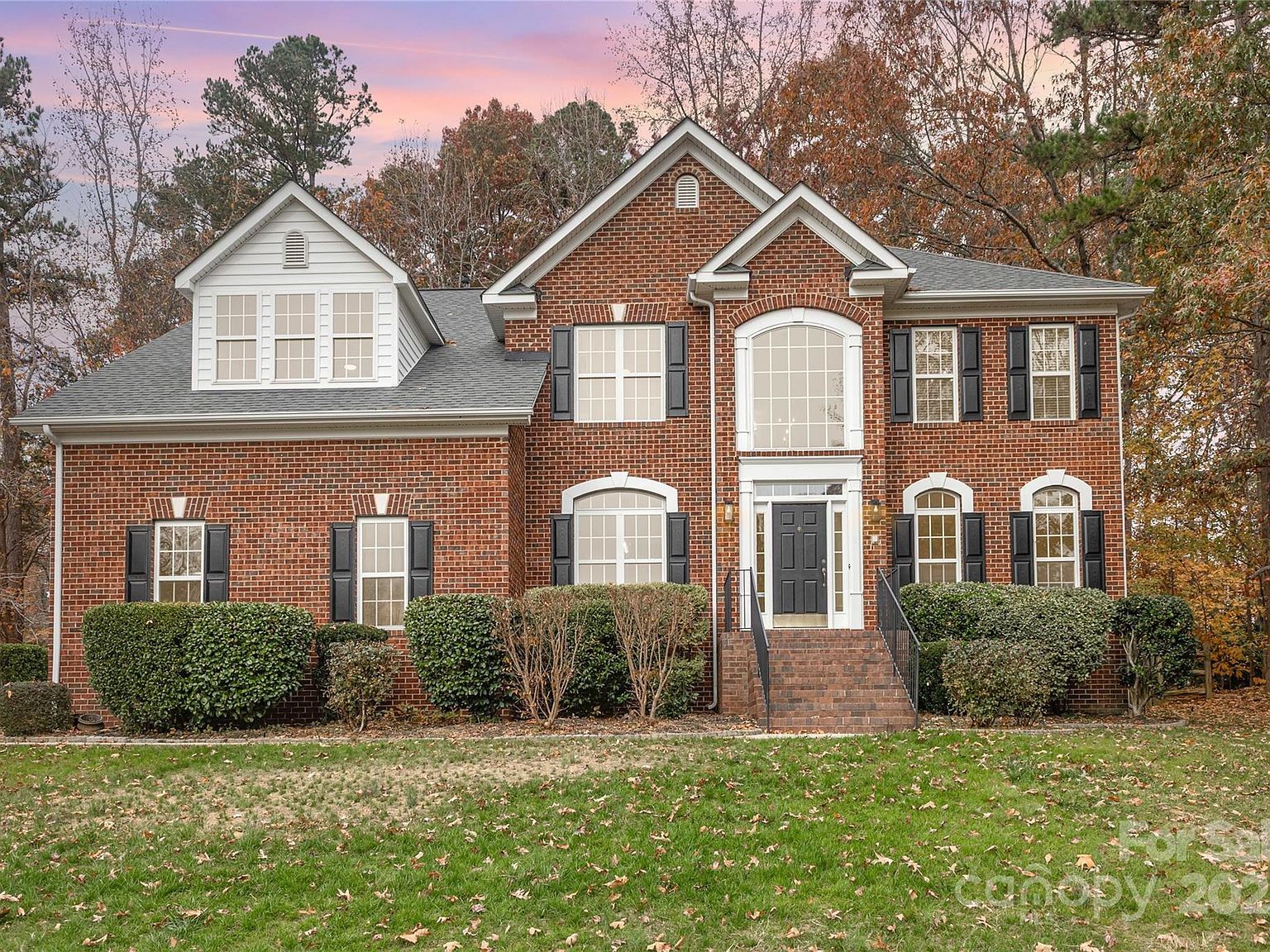 884 Clonmel Dr Matthews, NC 28104 - Thumbnail 2