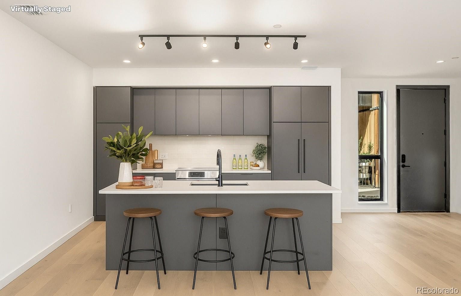 1601 Park Ave #215 Denver, CO 80218 - Thumbnail 2