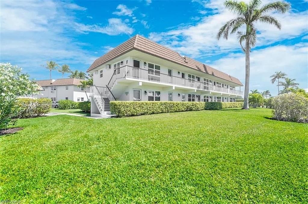 240 N Collier Blvd APT F1 Marco Island, FL 34145, 34145