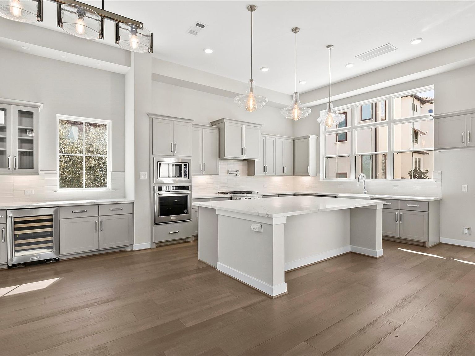 5342 Chandler St Houston, TX 77007 - Thumbnail 2