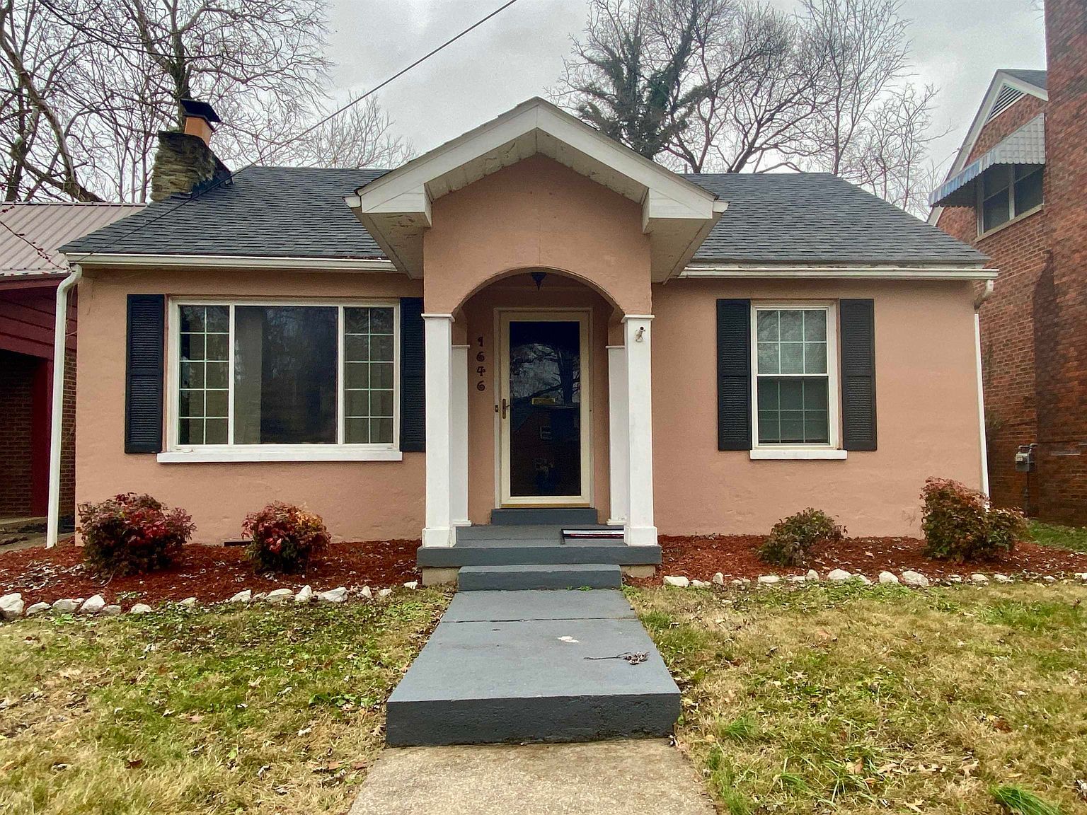 1646 Upland Rd Huntington, WV 25701 - Thumbnail 2