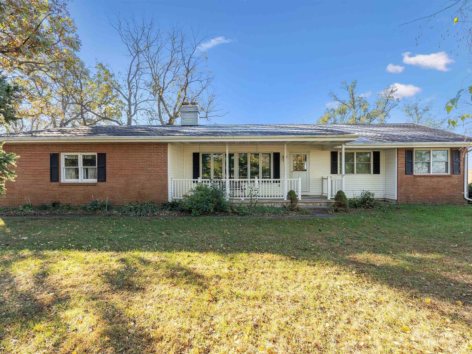 1836 105th St Hazleton, IA 50641 - Thumbnail 2