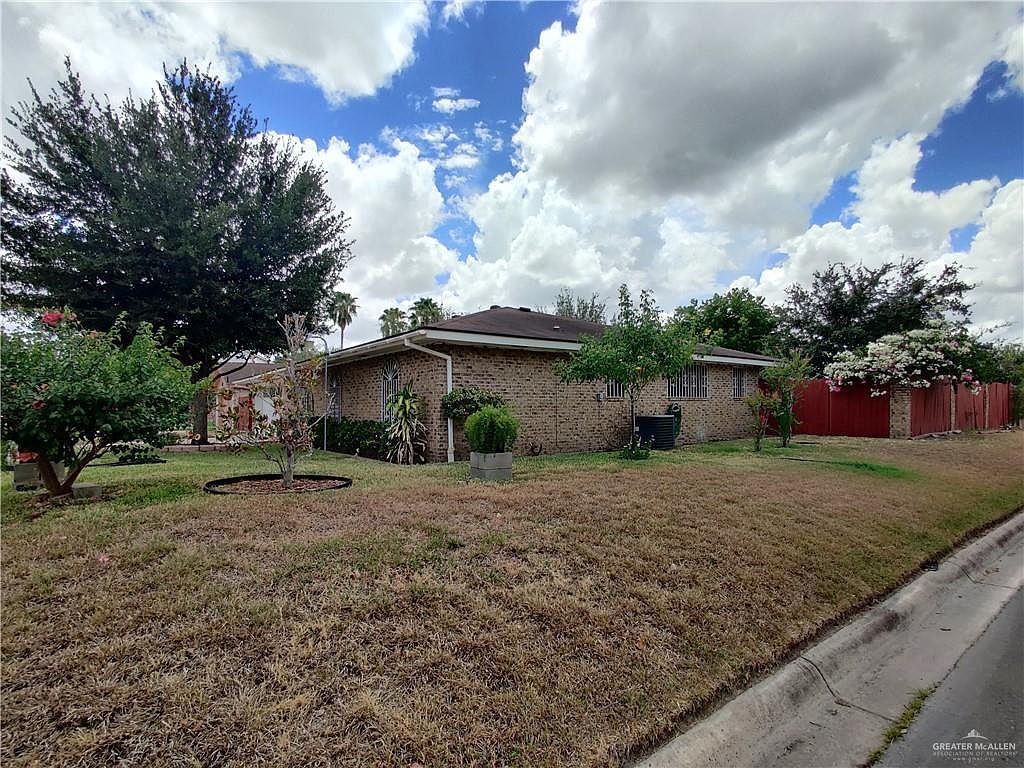 2521 Gull Ave McAllen, TX 78504  | Single Family