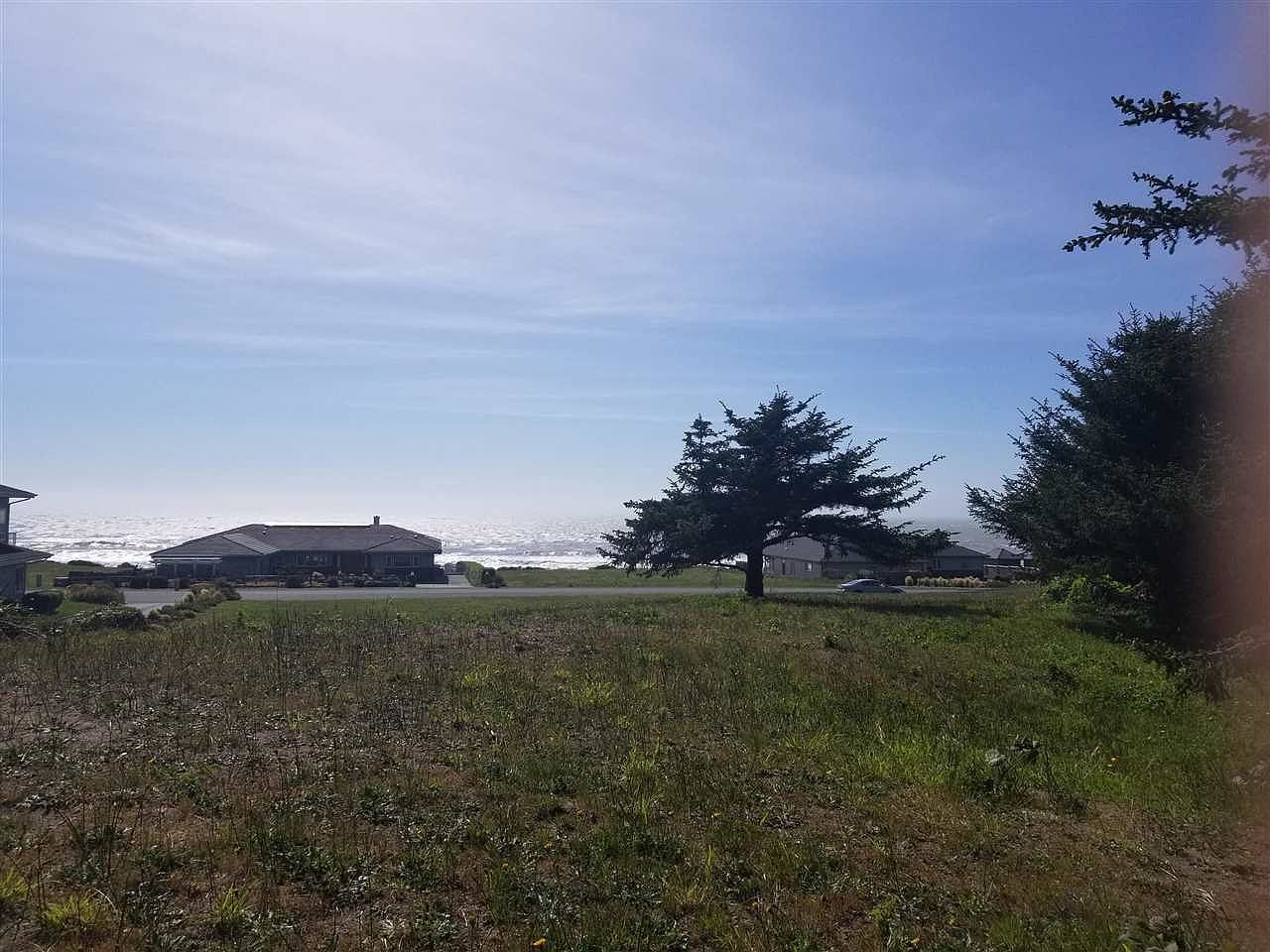 LOT 37 Sand Dune Way Smith River, CA 95567  | Land/Lot