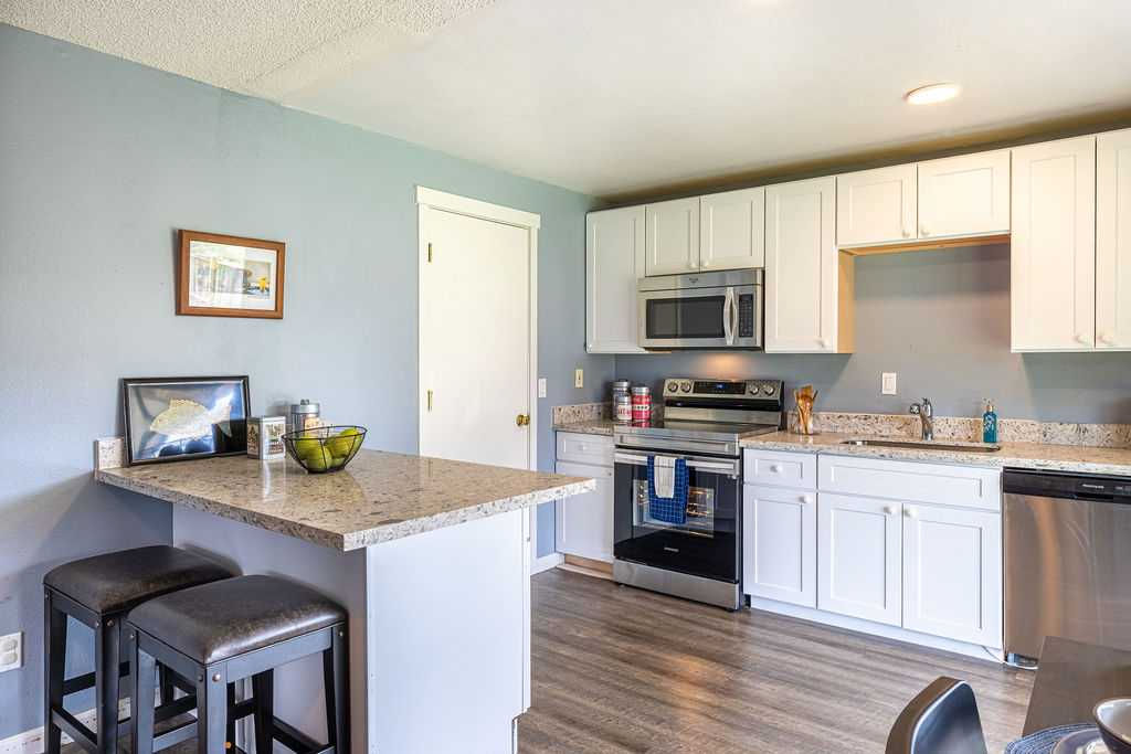 6659 East Portland Avenue, Tacoma, WA, USA, 98404  | Single Family