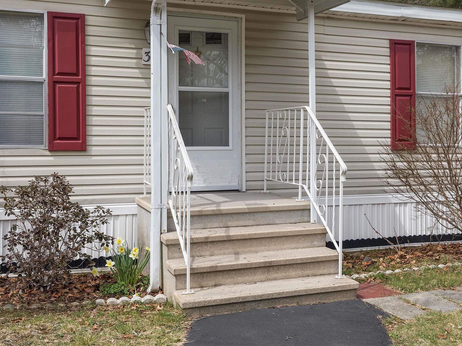 30 Cherokee Way Rochester, NH 03867  | New build