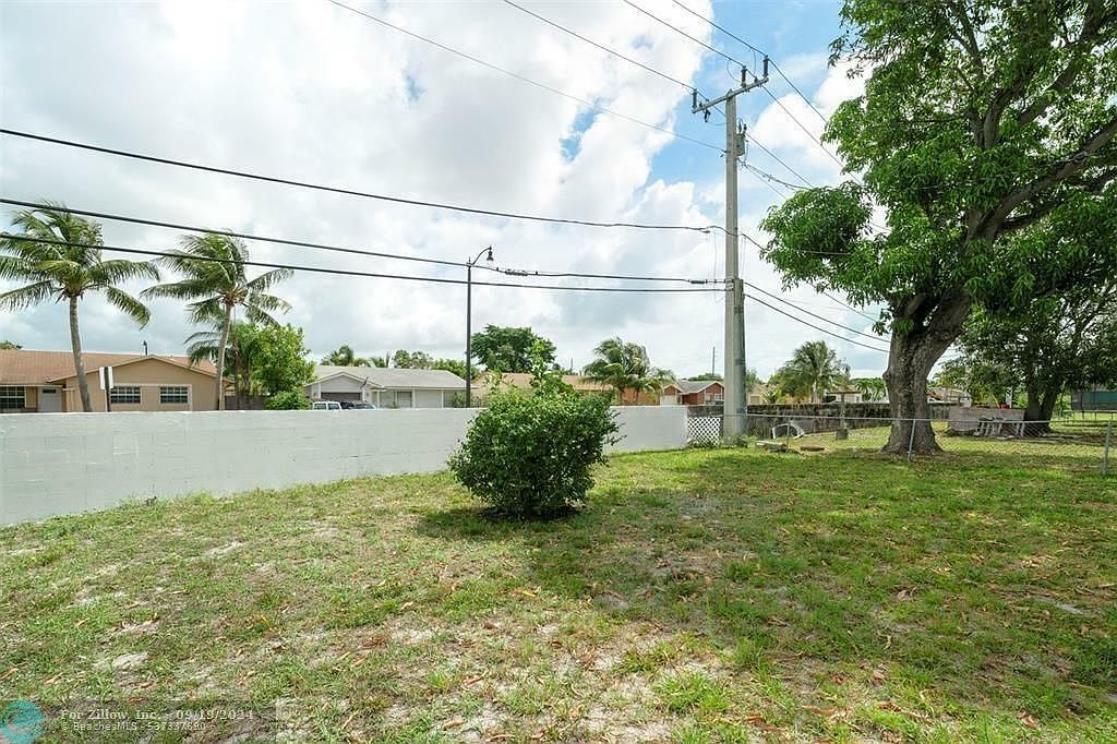 511 NW 18th St Pompano Beach, FL 33060 | Single Family