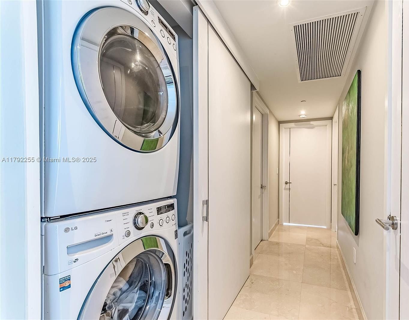 495 Brickell Ave APT 2801 Miami, FL 33131  | Condominium