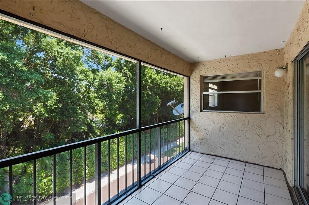 2700 Coral Springs Dr APT 309 Pompano Beach, FL 33065 | Condominium