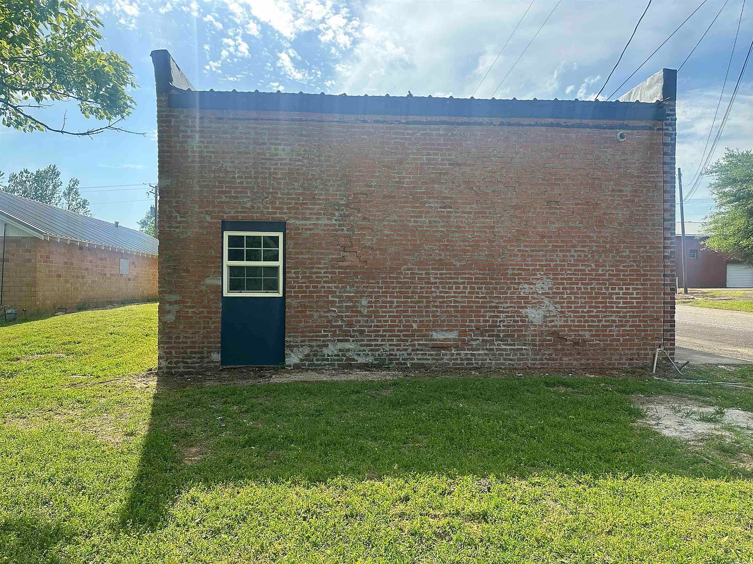 100 S Central Ave Marietta, TX 75566  | Single Family