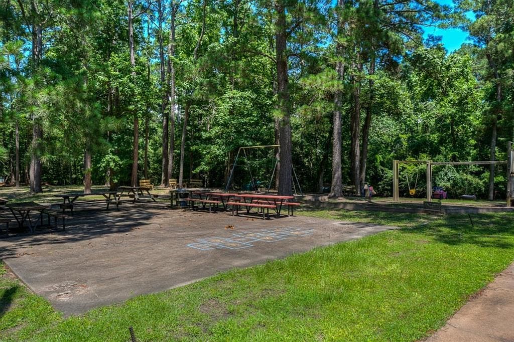 74 S Royale Greens Dr LOT 40 Coldspring, TX 77331  | Land/Lot