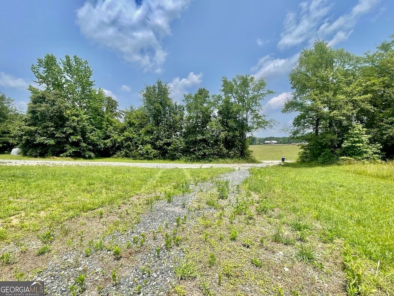 83 Henry Williams Rd Toccoa, GA 30577 | Single Family