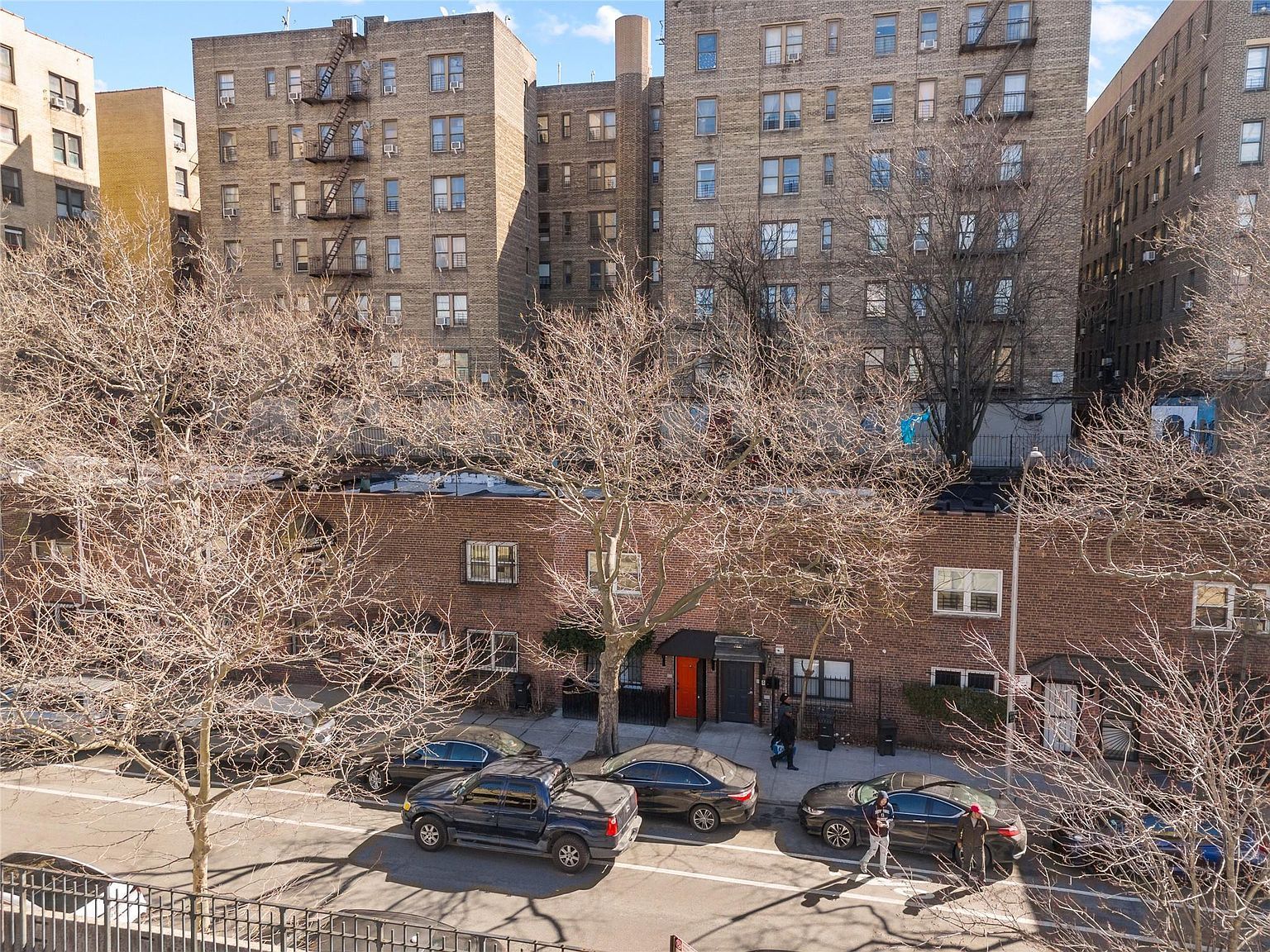 946 Gerard Ave Bronx, NY 10452  | Single Family