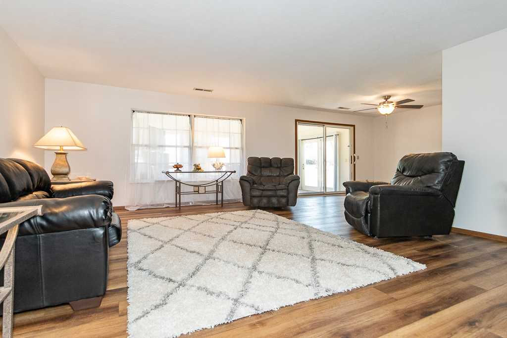 9780 Willow Lane, Mentor, OH, USA, 44060 - Thumbnail 4