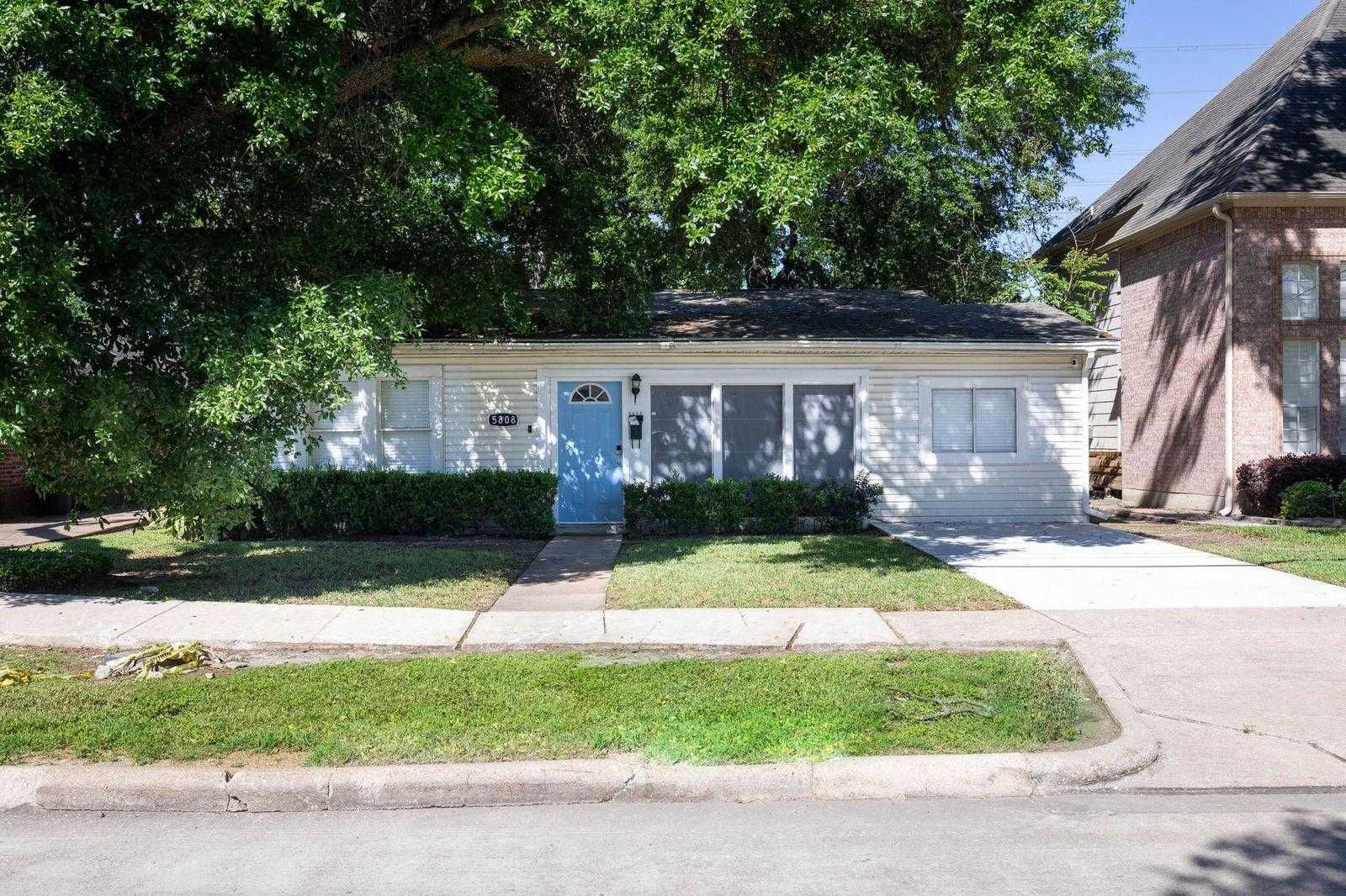 5808 Community Drive, Houston, TX, USA, 77005  | Single Family