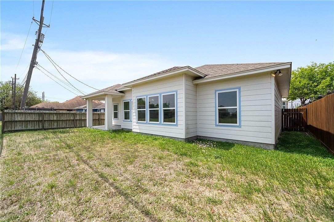 1706 Kentucky Derby Dr Corpus Christi, TX 78417 | Single Family