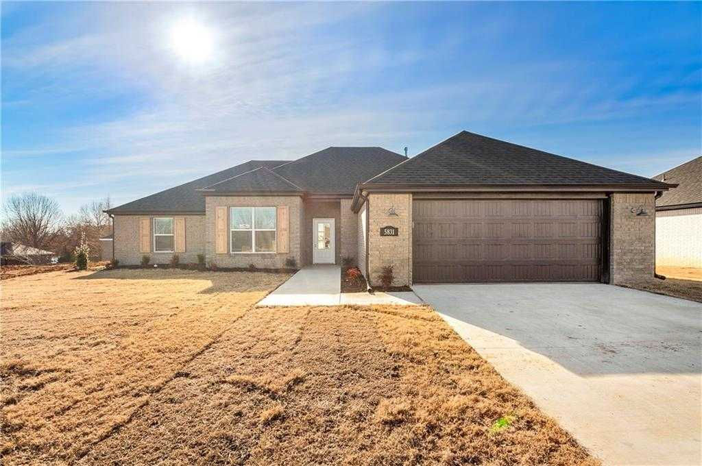 5831 West Mecklin Street, Fayetteville, AR 72704, USA | Single Family