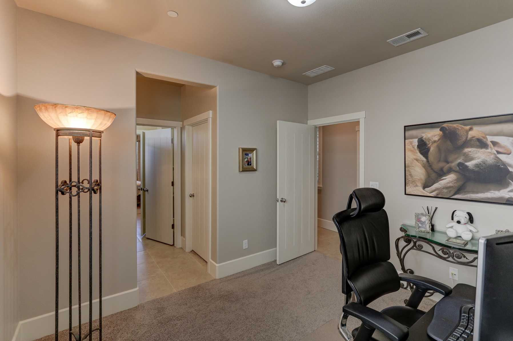 1642 North Broadbent Lane, Clovis, CA, USA, 93619  | Single Family