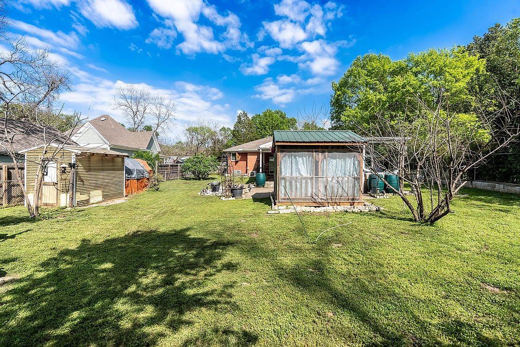 1009 N Link St Palestine, TX 75801  | Single Family