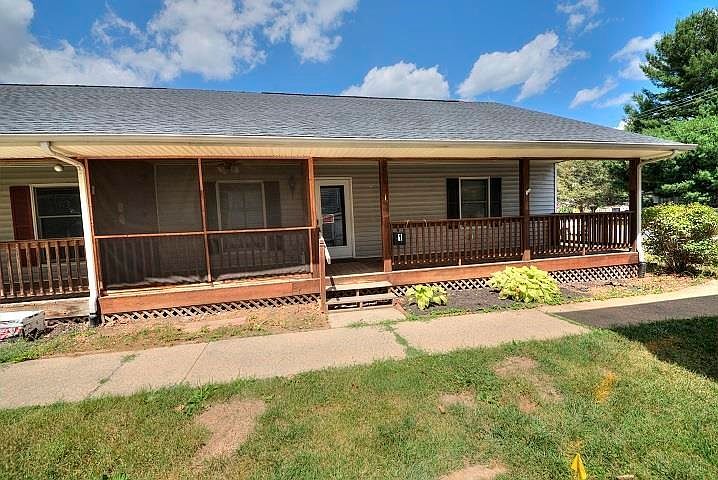 405 S Linden Ave #UT-1 Waynesboro, VA 22980  | Condominium