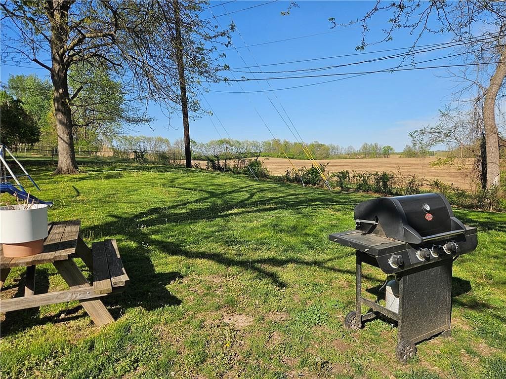 8212 NE 51st St Kansas City, MO 64119 | Single Family