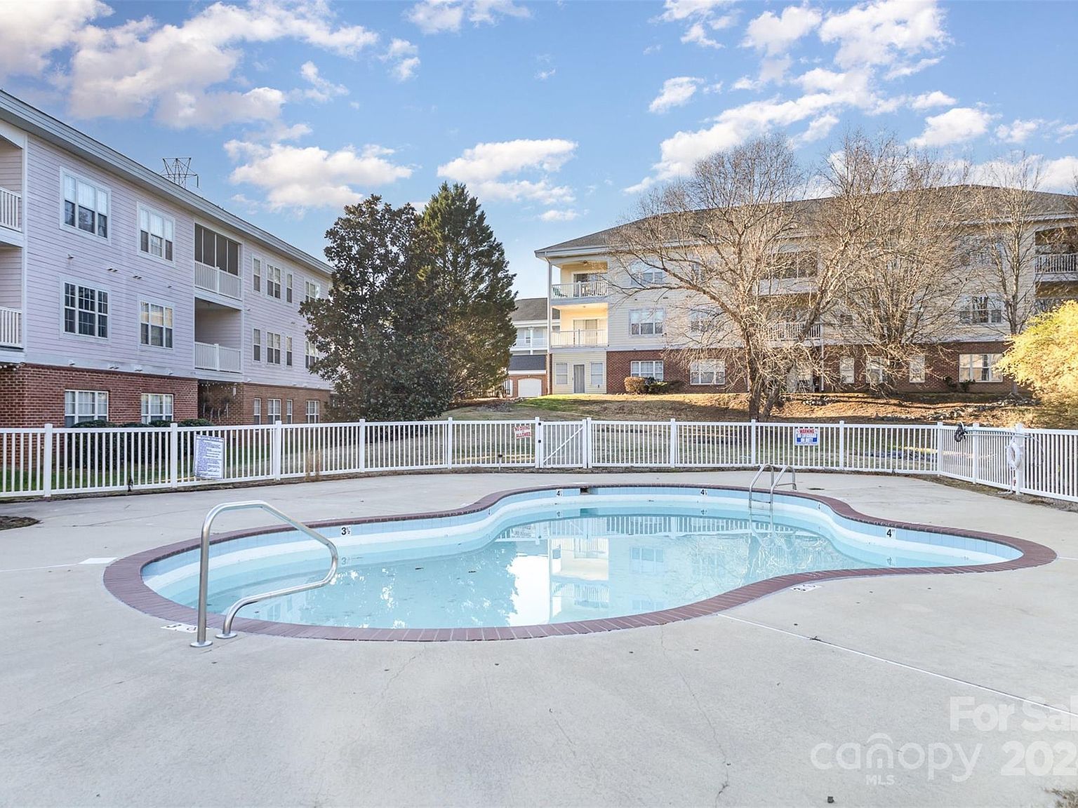 9315 Meadow Vista Rd Charlotte, NC 28213 | Condominium