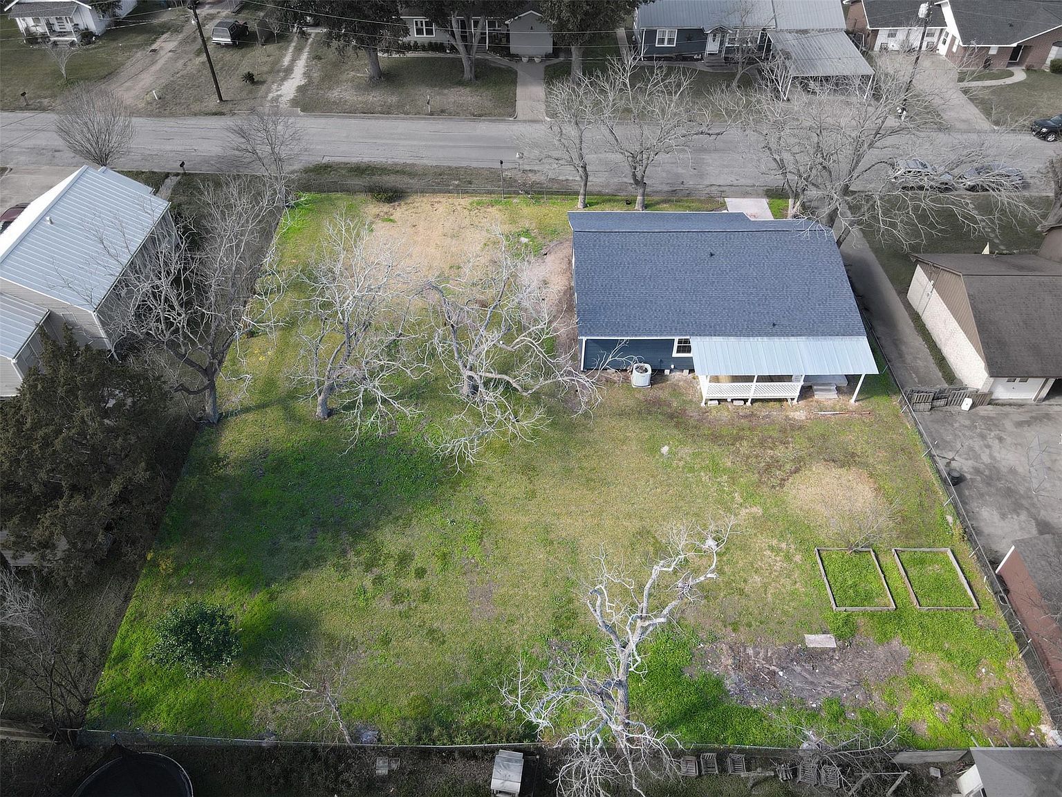 407 N Amthor St Bellville, TX 77418 | Single Family