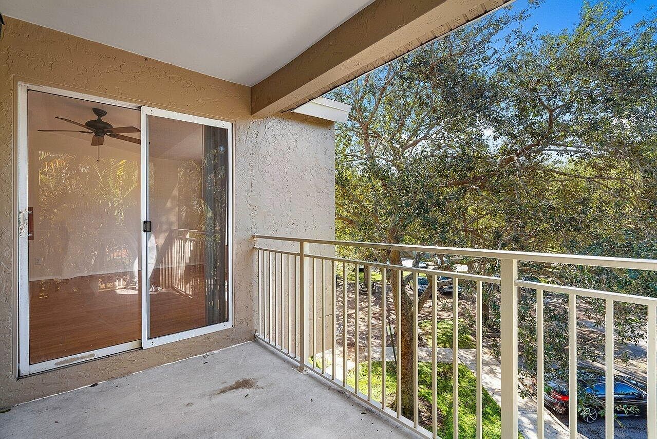 1825 Palm Cove Blvd #7-306 Delray Beach, FL 33445  | Condominium