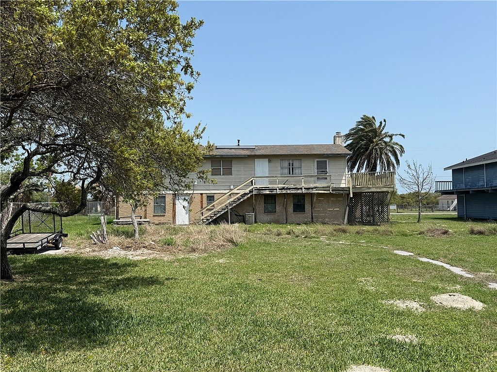 321 Clearview Dr Corpus Christi, TX 78418 | Single Family