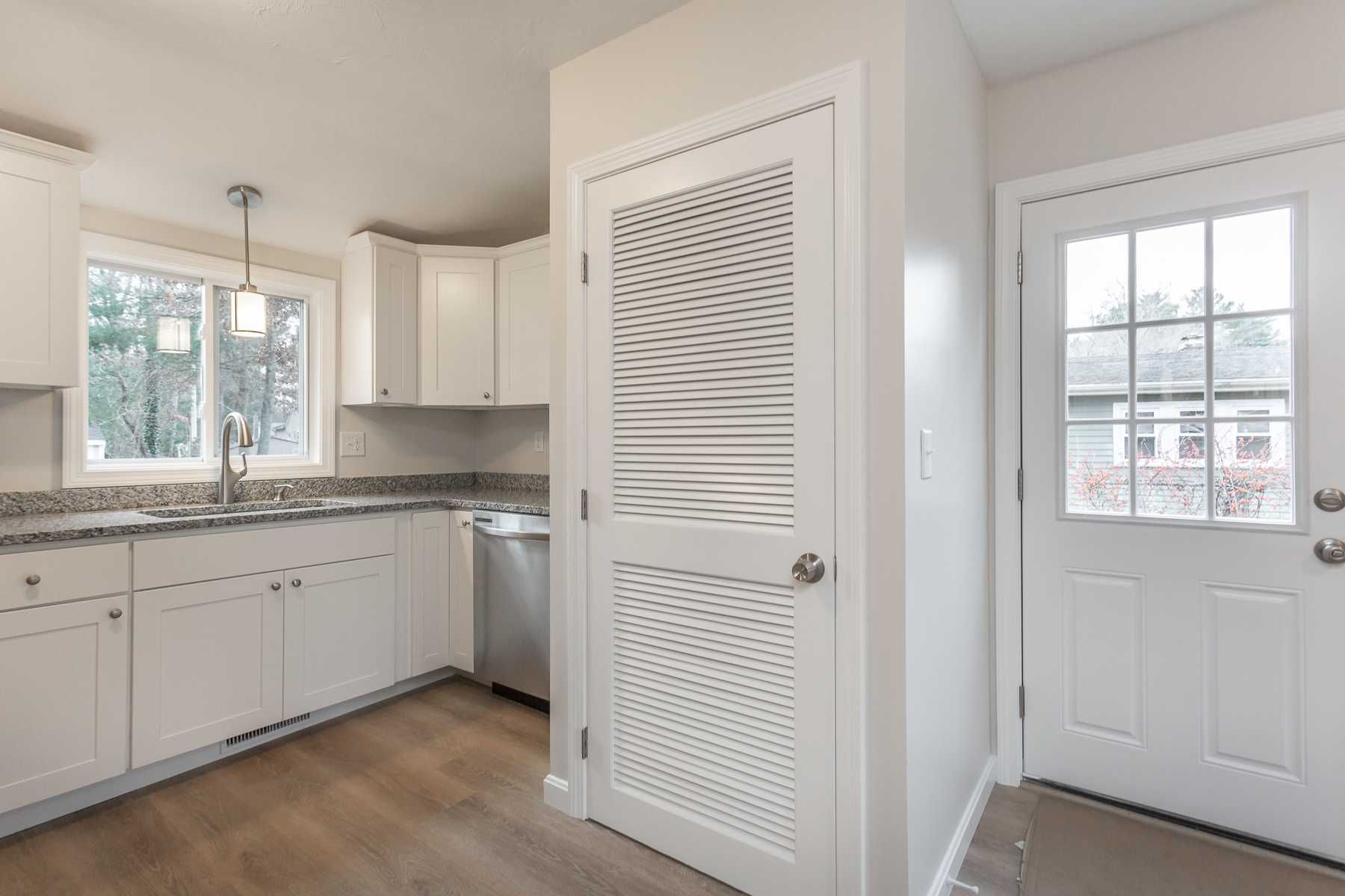 8 Birch Terrace, Carver, MA, USA, 2330 - Thumbnail 5