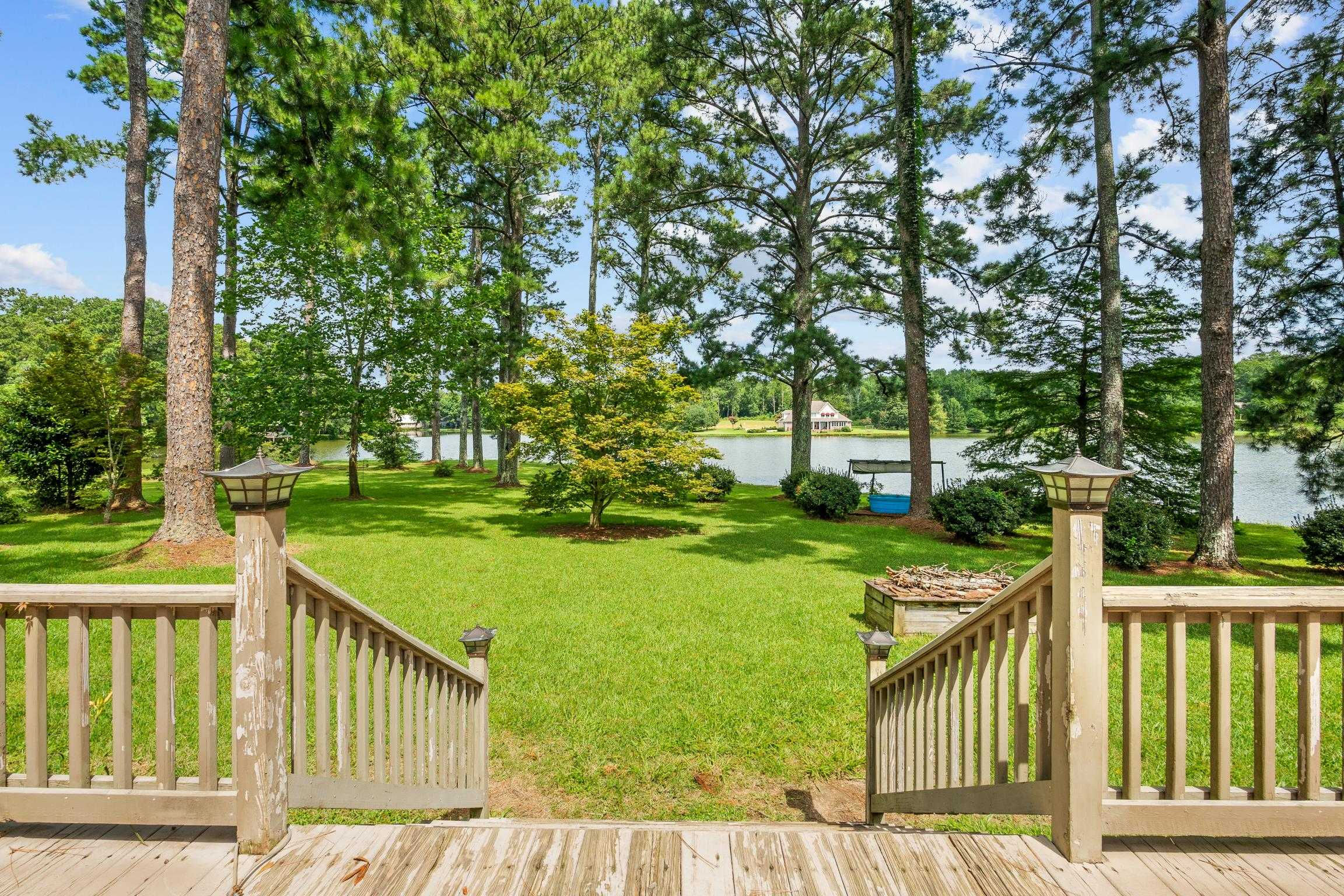 700 Lakeshore Drive, McComb, MS, USA, 39648  | Single Family