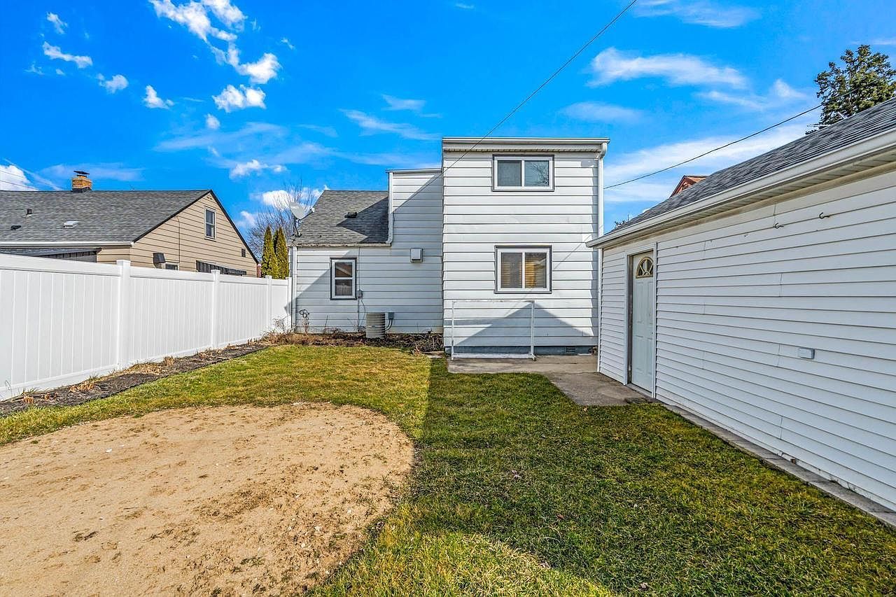 4461 S Lenox St Milwaukee, WI 53207 | Single Family