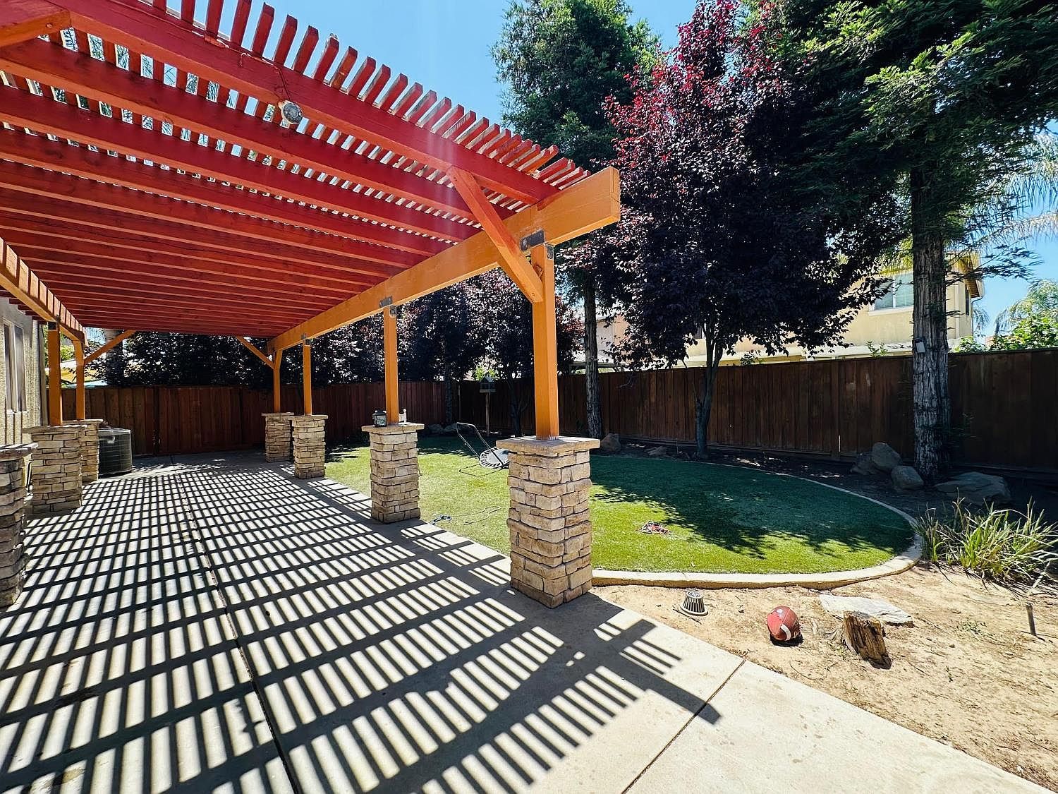 692 Blueberry Ln Madera, CA 93638  | Single Family