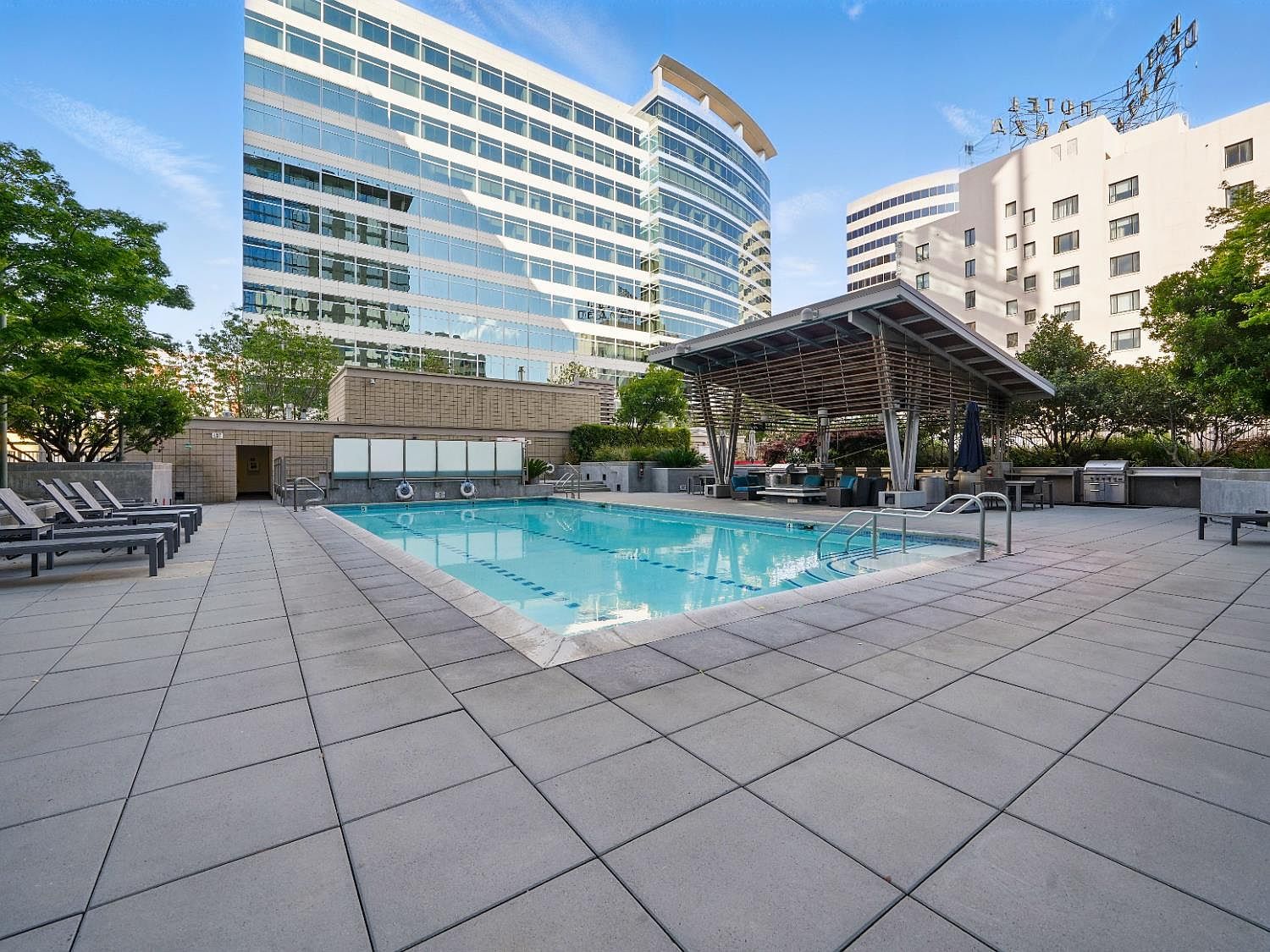 38 N Almaden Blvd UNIT 1303 San Jose, CA 95110 | Condominium