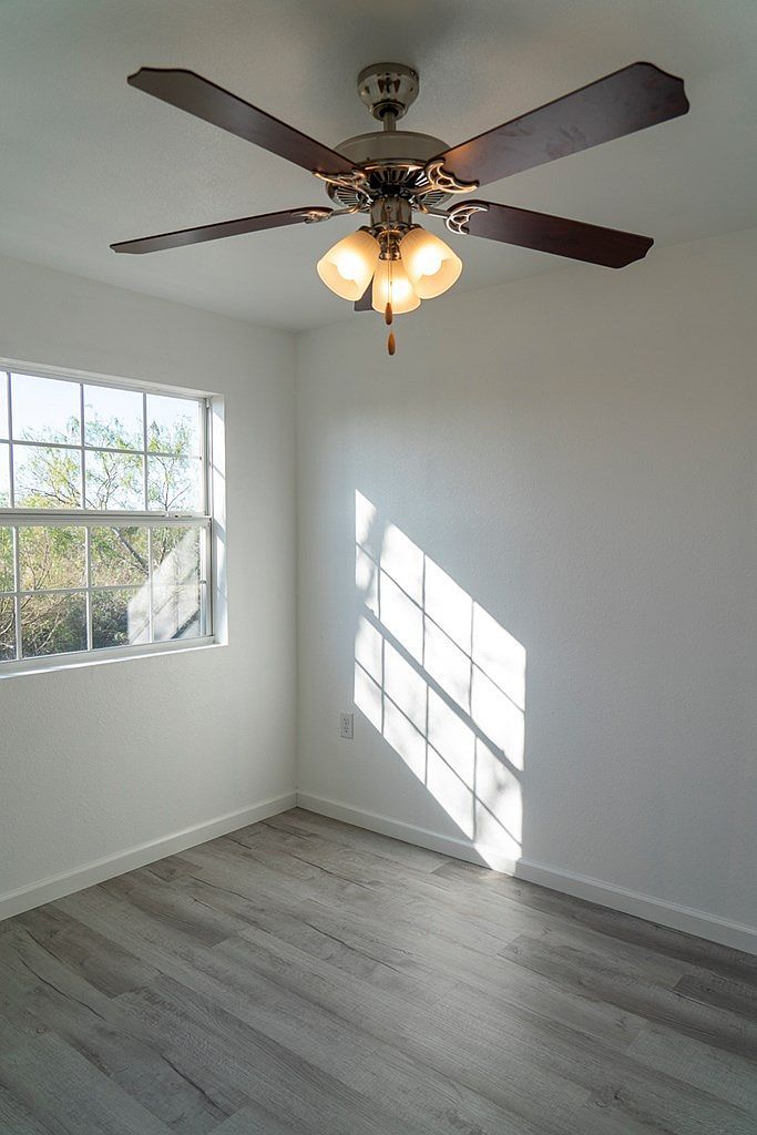 181 Post Oak Ln Rockport, TX 78382 | Single Family