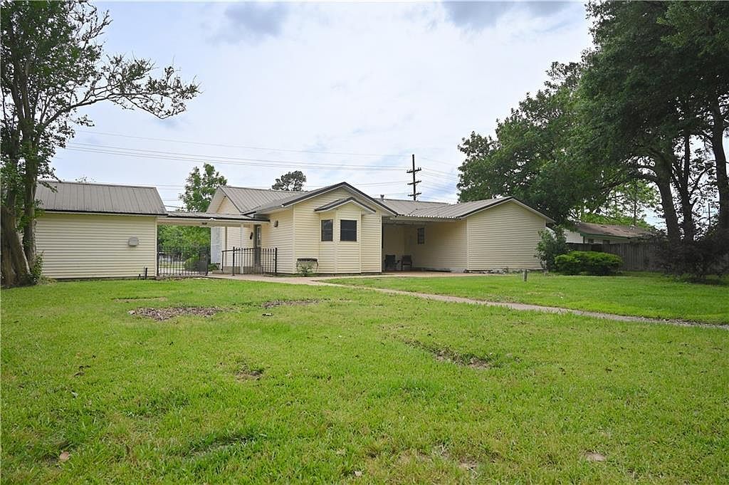 4227 Main St E Mansura, LA 71350 | Single Family