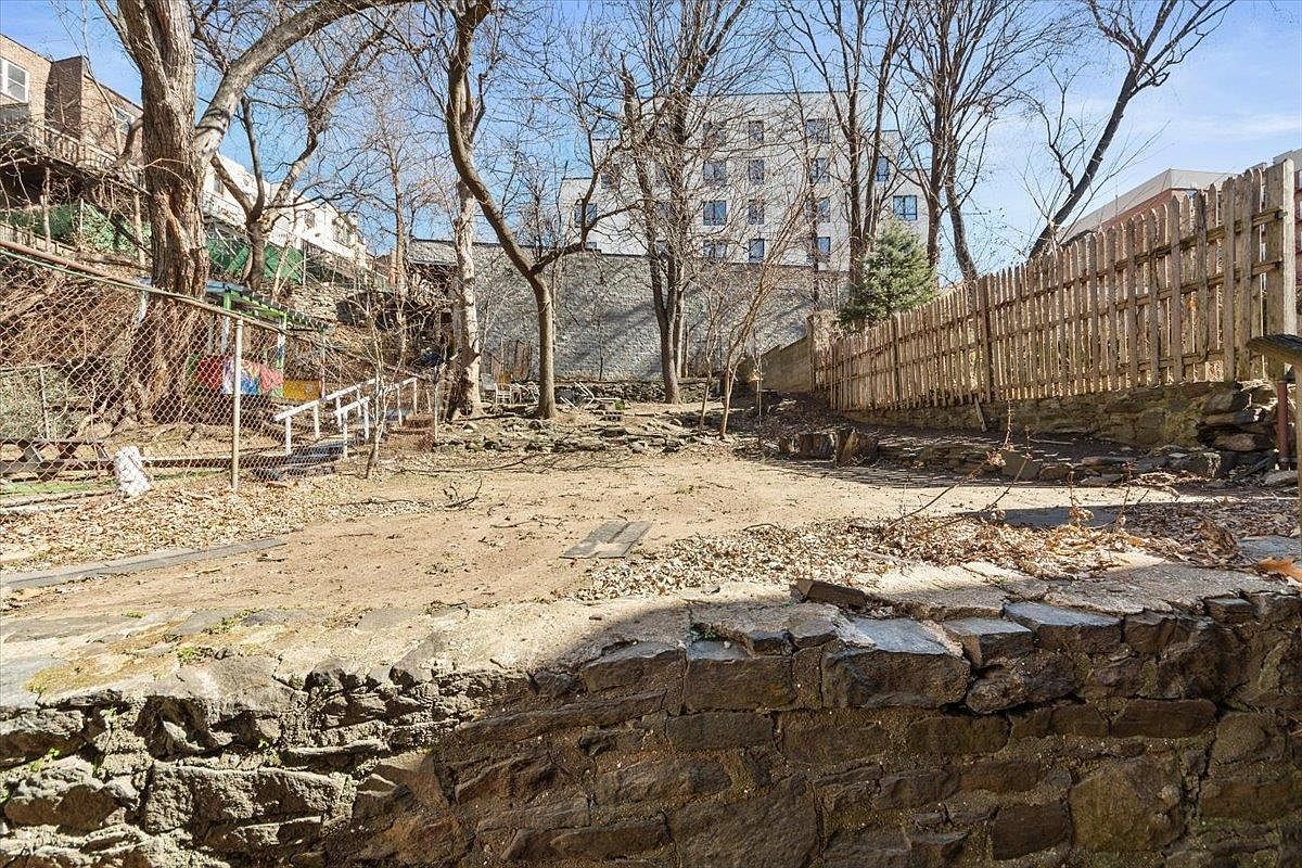 3372 Fort Independence St Bronx, NY 10463  | Single Family