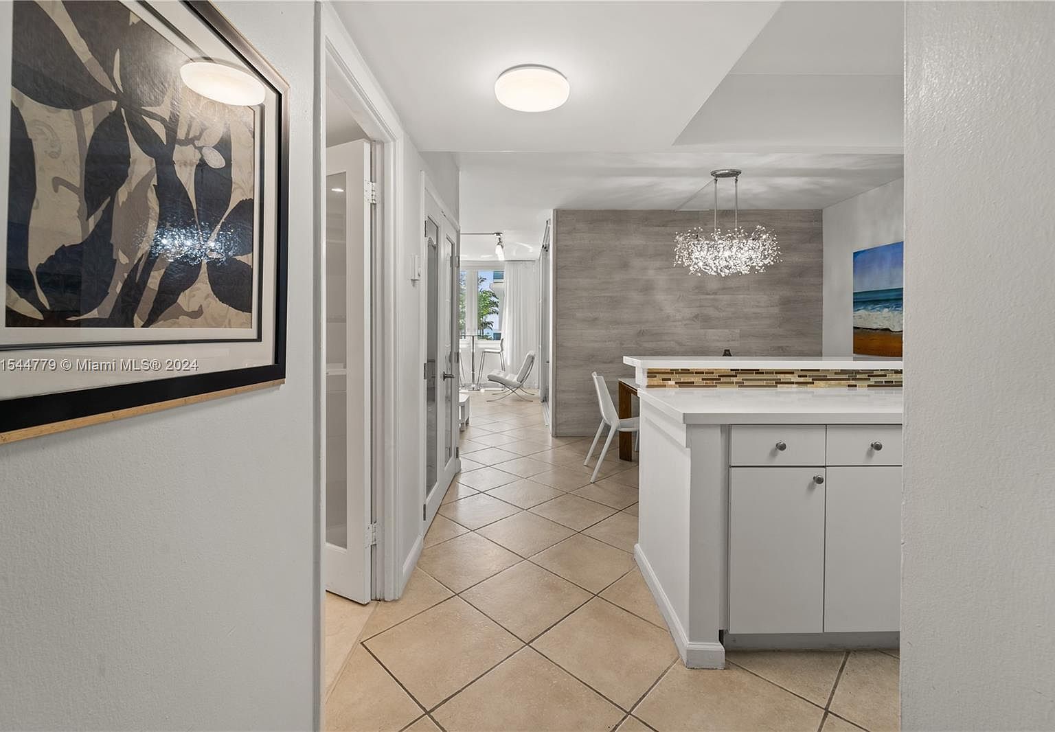 2301 Collins Ave APT 523 Miami Beach, FL 33139  | Condominium