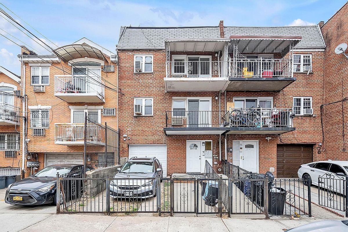 10465 42nd Ave Flushing, NY 11368  | Multi Family
