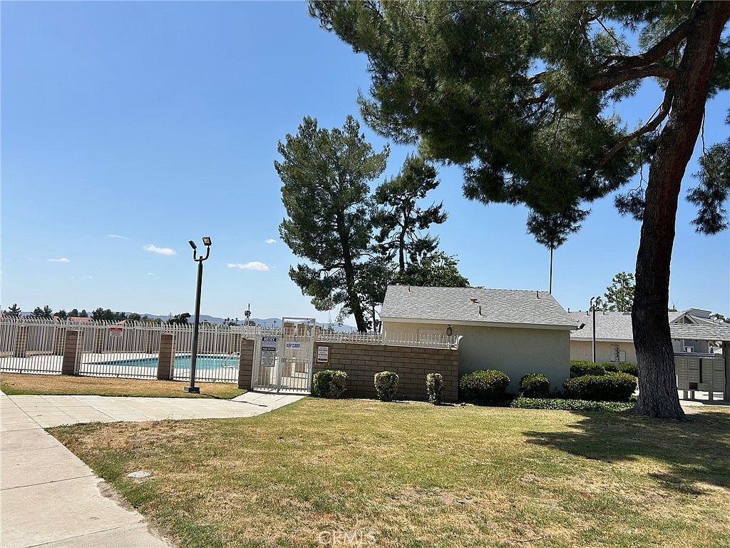 25879 Baylor Way Hemet, CA 92544 | Condominium