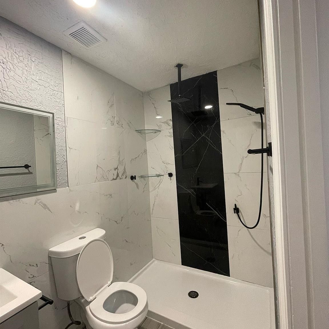 7508 Glass St Houston, TX 77016  | Single Family