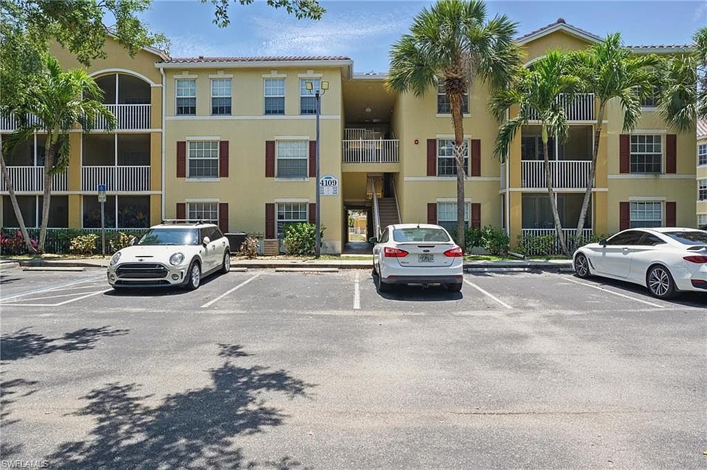 4109 Residence Dr APT 515 Fort Myers, FL 33901  | Single Family