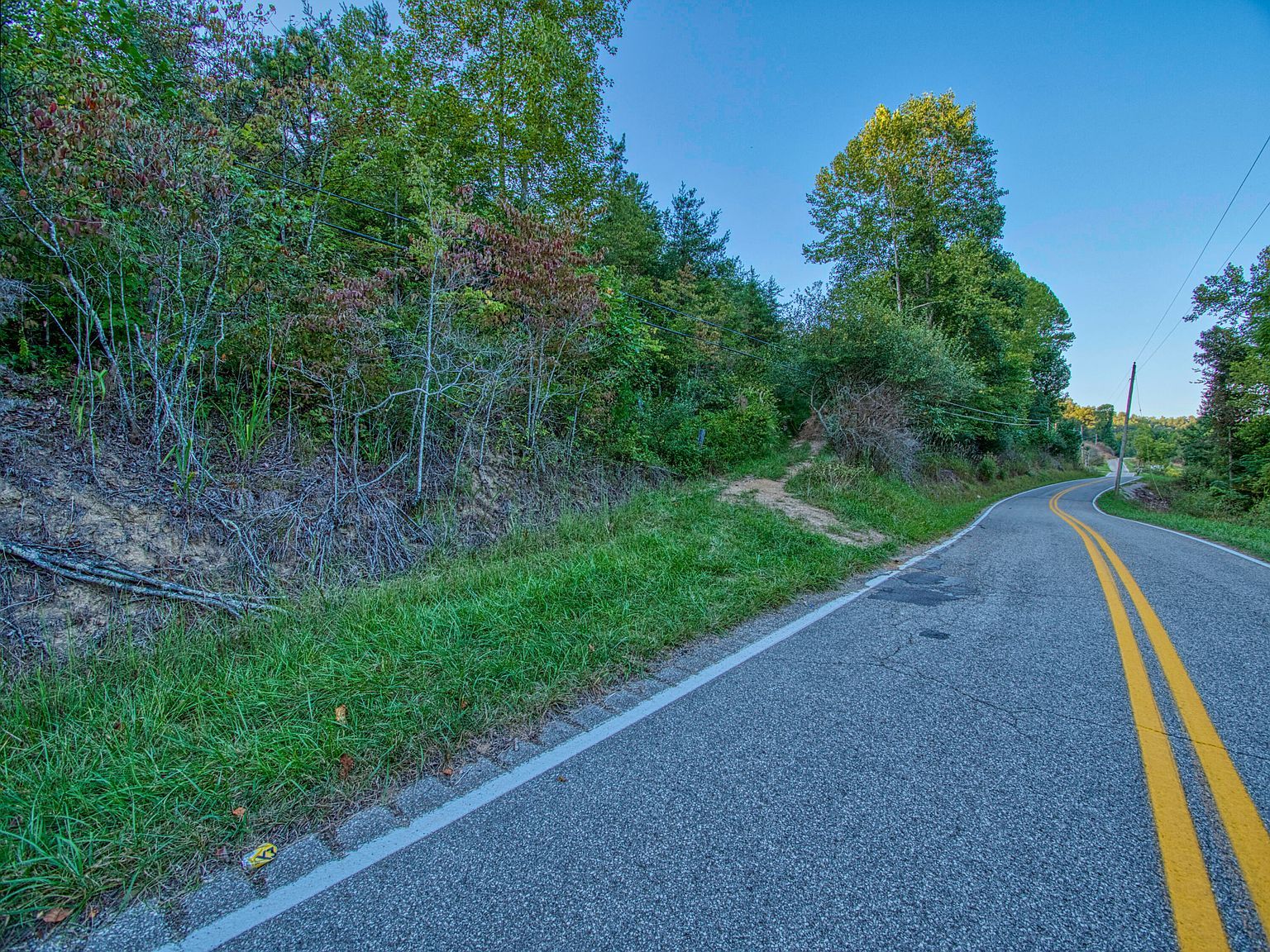 5727 Lower Sand Lick Rd West Liberty, KY 41472  | Single Family