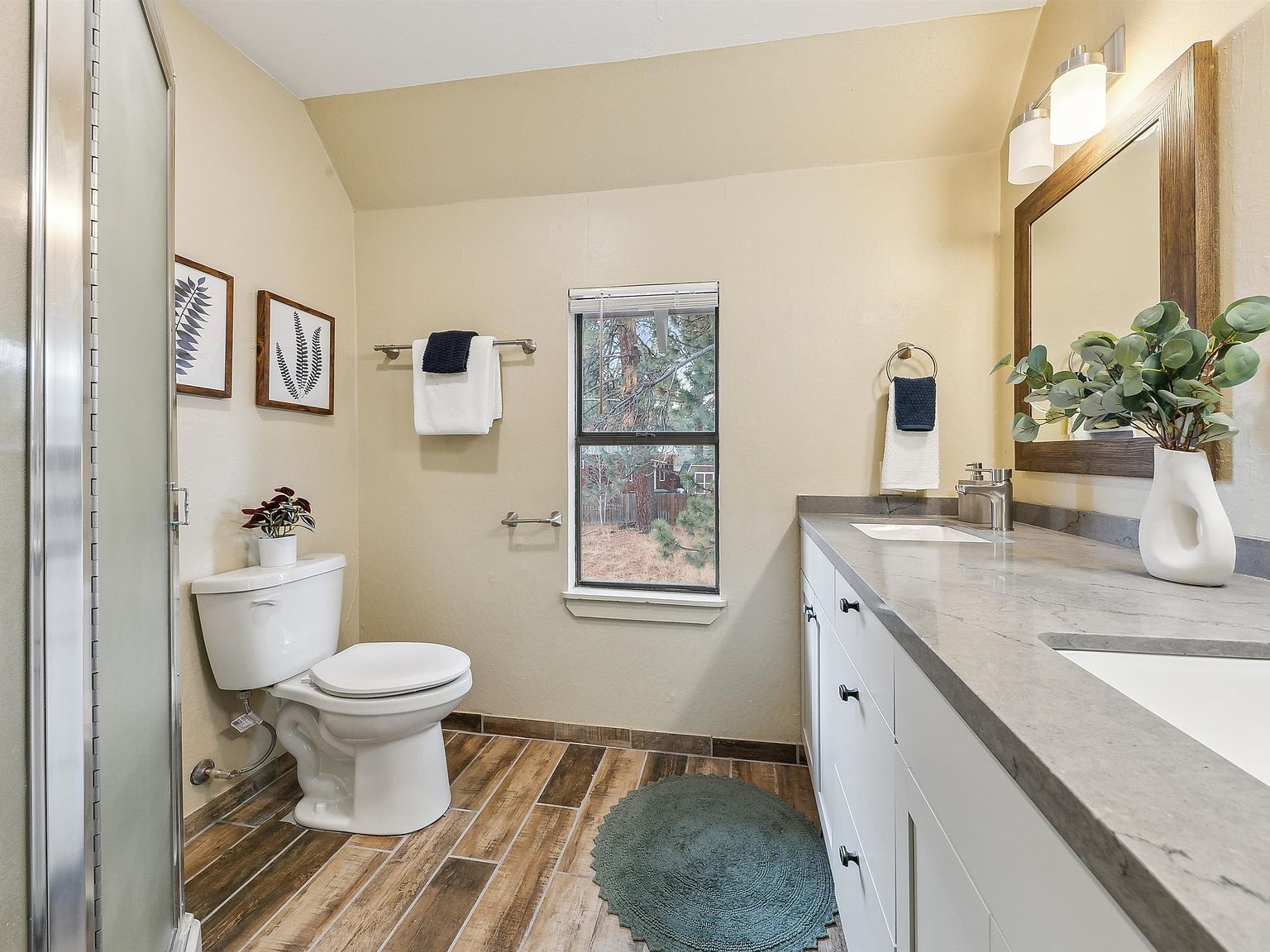 16029 Glenshire Dr Truckee, CA 96161 | Single Family